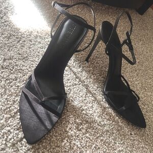 Black Steve Madden Stilettos. Great Condition. 4in heel.